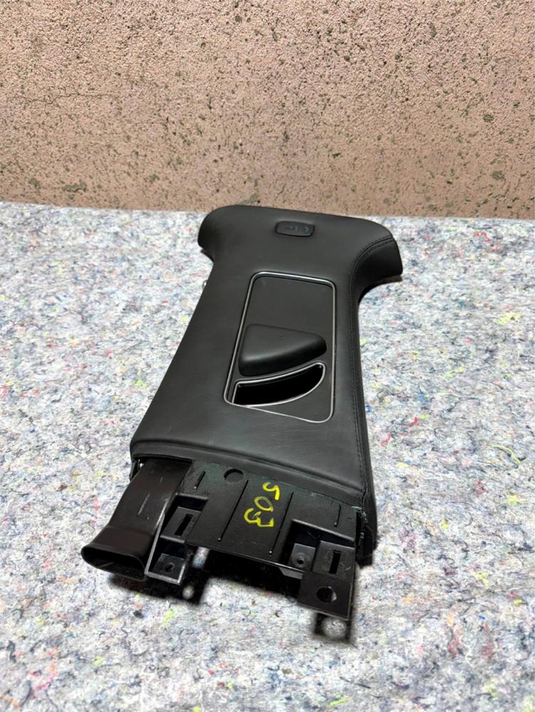 06-12 Bentley Continental Flying Spur Driver Side B Pillar Cover Trim 3W5867285D – photo 1