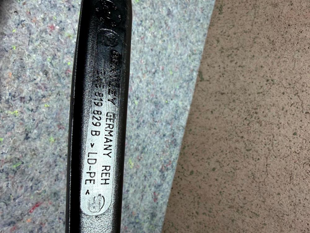Bentley Continental Flying Spur 06 Left Lower B Pillar Air Vent 3W5819829B – photo 4