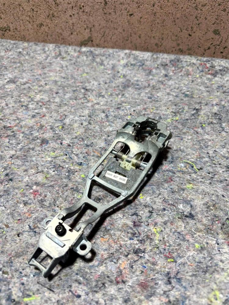 2003-2010 Bentley Continental GT Mounting Bar 3W0827885B – photo 1