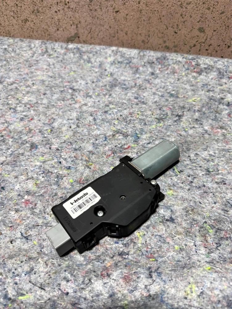 14-19 Infiniti Q50 Sunroof Motor 91295-4GA1A OEM – photo 1