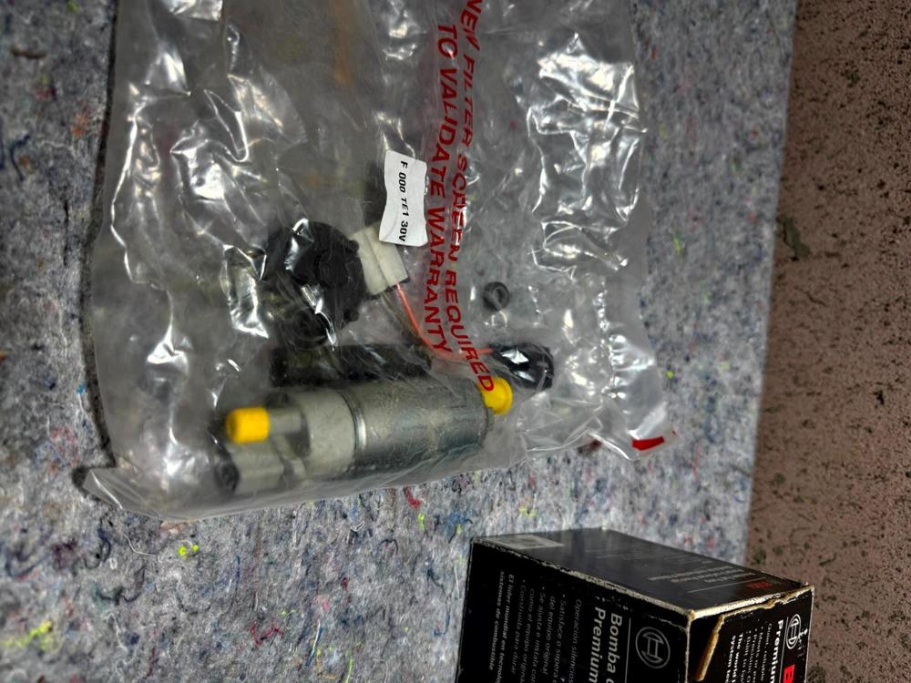 New OEM Bosch 69487 Electric Fuel Pump Toyota RAV4 Tacoma Acura – photo 3