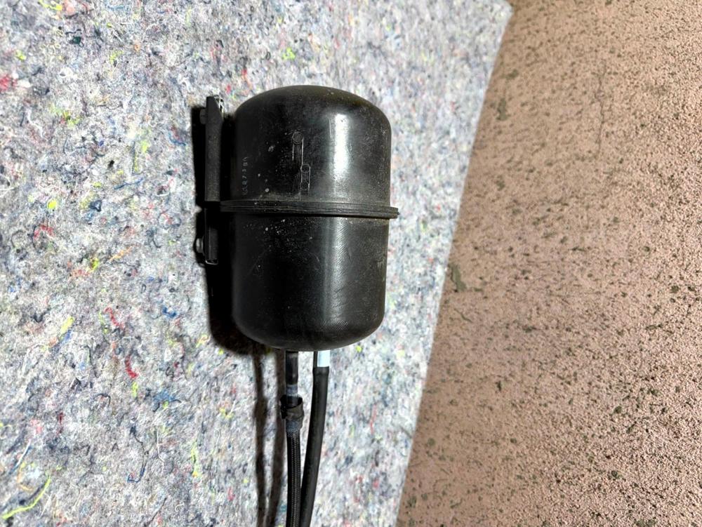 14-17 Maserati Ghibli Vacuum Canister Reservoir Bottle Tank OEM – photo 2
