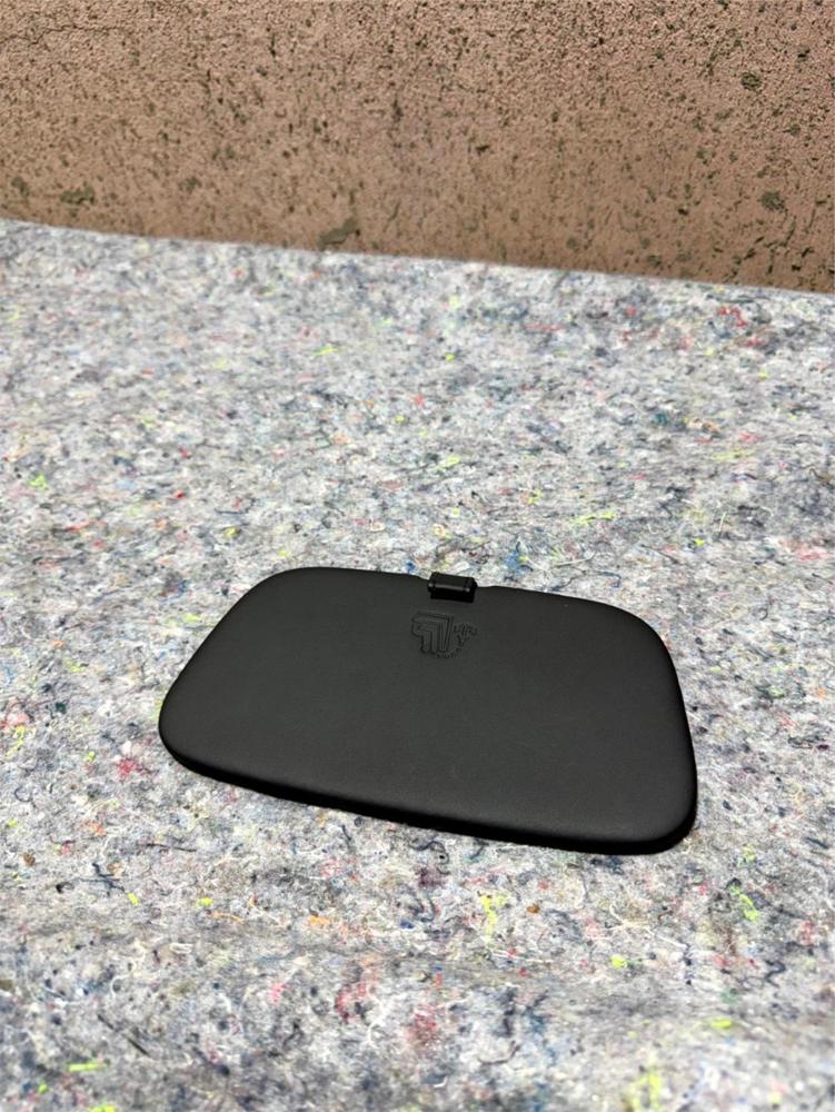 06-12 Bentley Continental Rear Center Top Deck Child Latch Cover 3W5887113B – photo 1