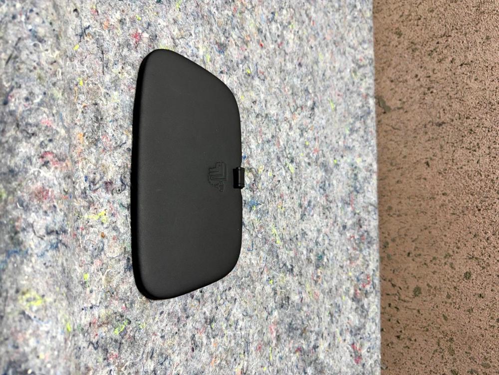 06-12 Bentley Continental Rear Center Top Deck Child Latch Cover 3W5887113B – photo 3