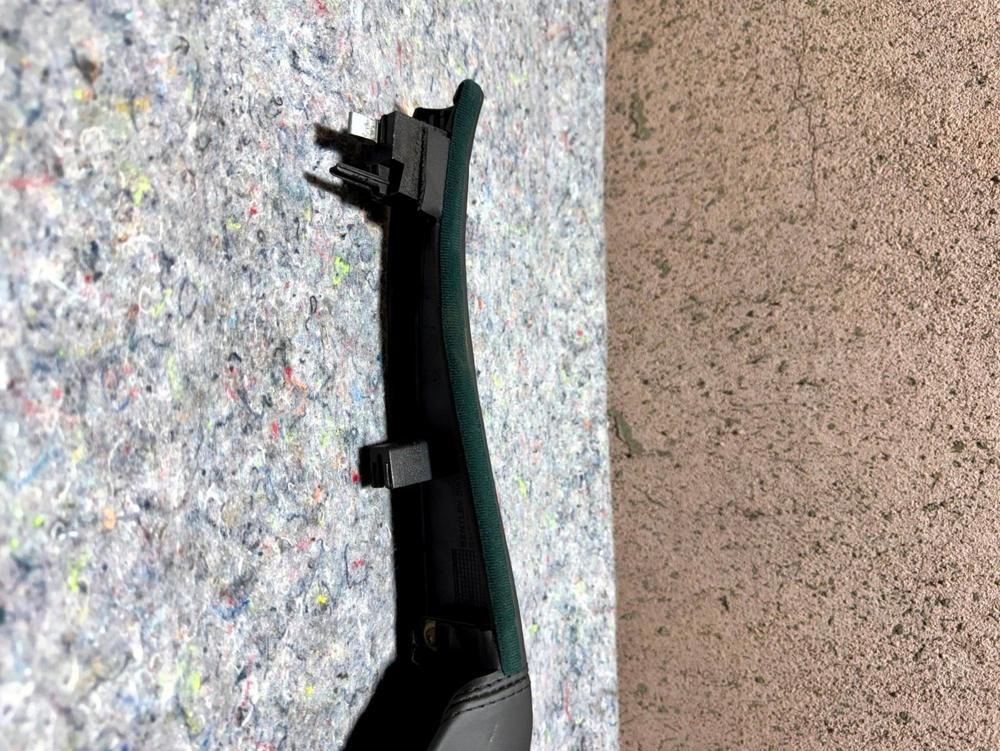 06-12 Bentley Continental Front Right a Pillar Kick Panel Trim Panel 3W5863324 – photo 2