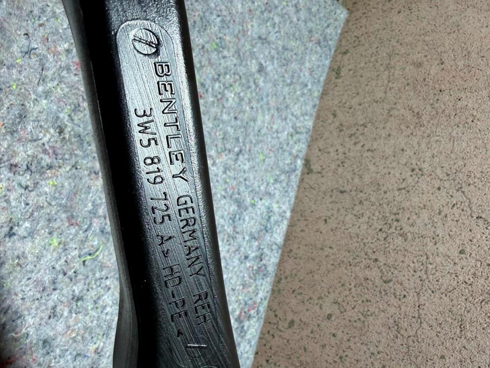 06-12 Bentley Continental Front Right a Pillar Kick Panel Trim Panel 3W5863324 – photo 4