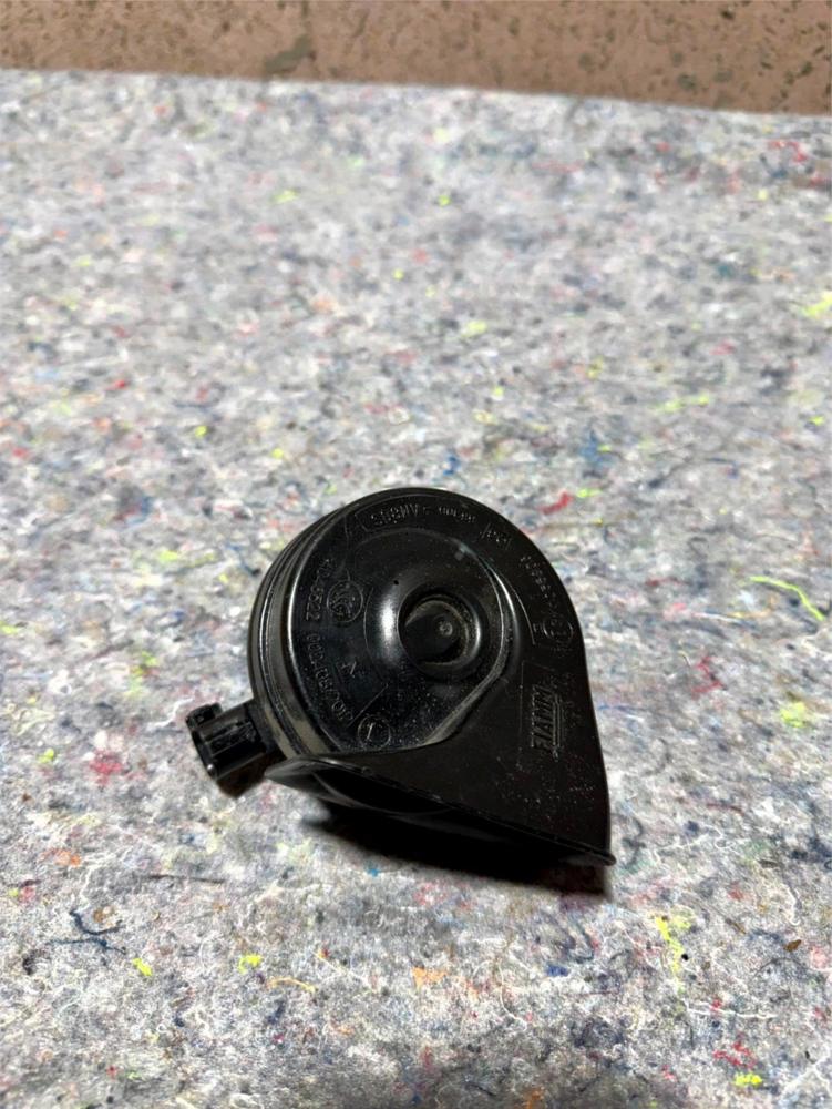 13-16 Chevy Malibu Front Warning Horn Signal OEM 55306-AM80S A036395 – photo 1