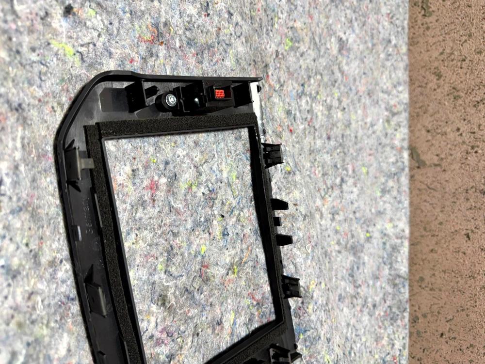 2014-2016 Maseratr\i Ghibli Dashboard Radio Switch Surround Trim Bezel OEM – photo 2