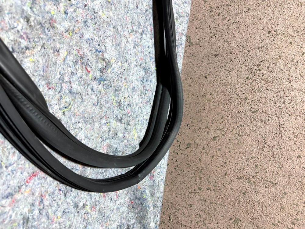 2016-2022 Chevrolet Spark Driver Front Tailgate Weatherstrip Seal OEM – photo 3