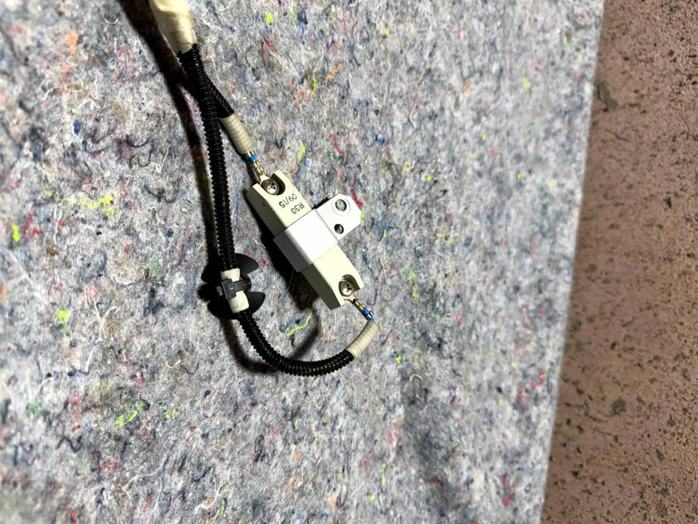 2014-2017 Maserati Ghibli Rear Antenna Wire Harness OEM 06700079240 – photo 2