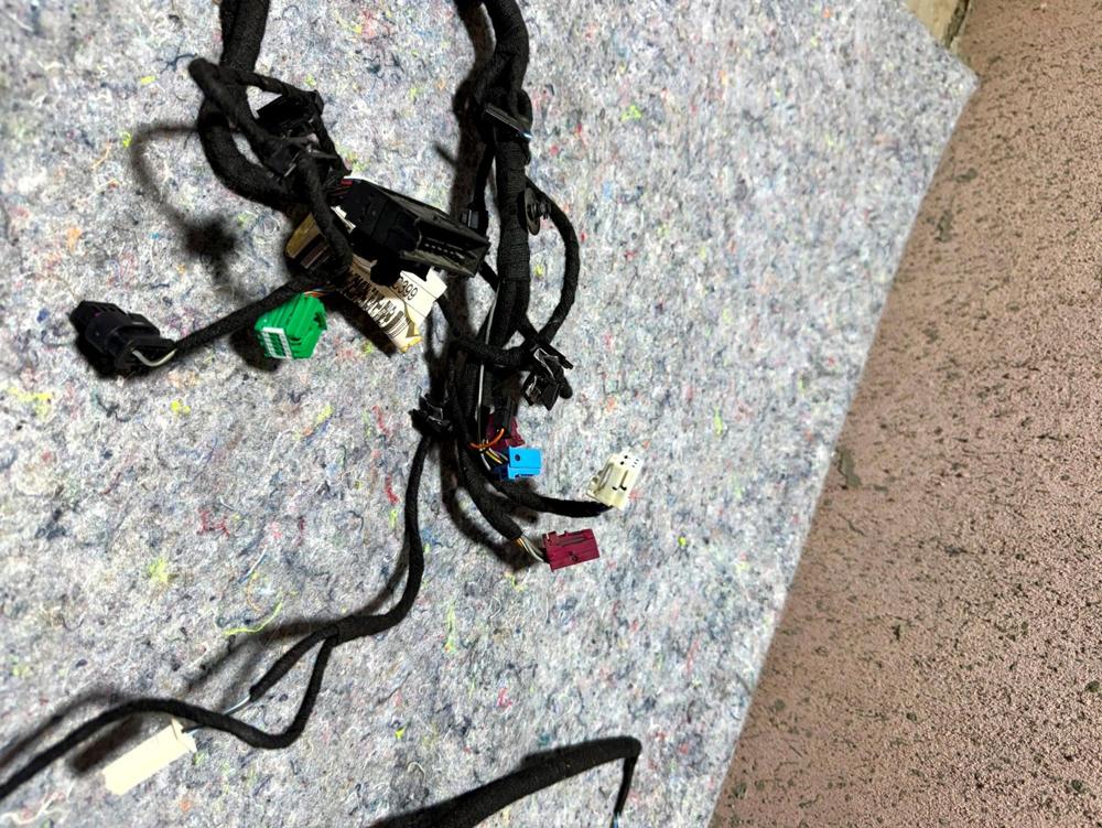 2014-20 Maserati Ghibli Front Right Passenger Side Door Wire Harness 06700086130 – photo 2