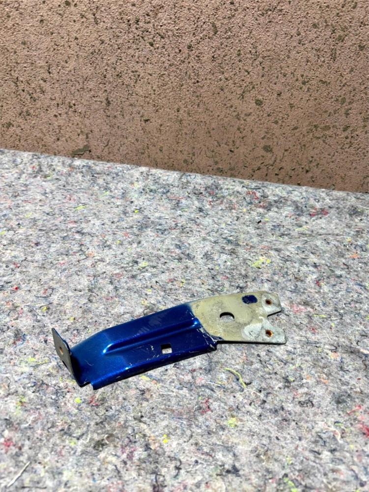 2014-2020 Maserati Ghibli Front Left Fender Mount Support Bracket OEM – photo 1