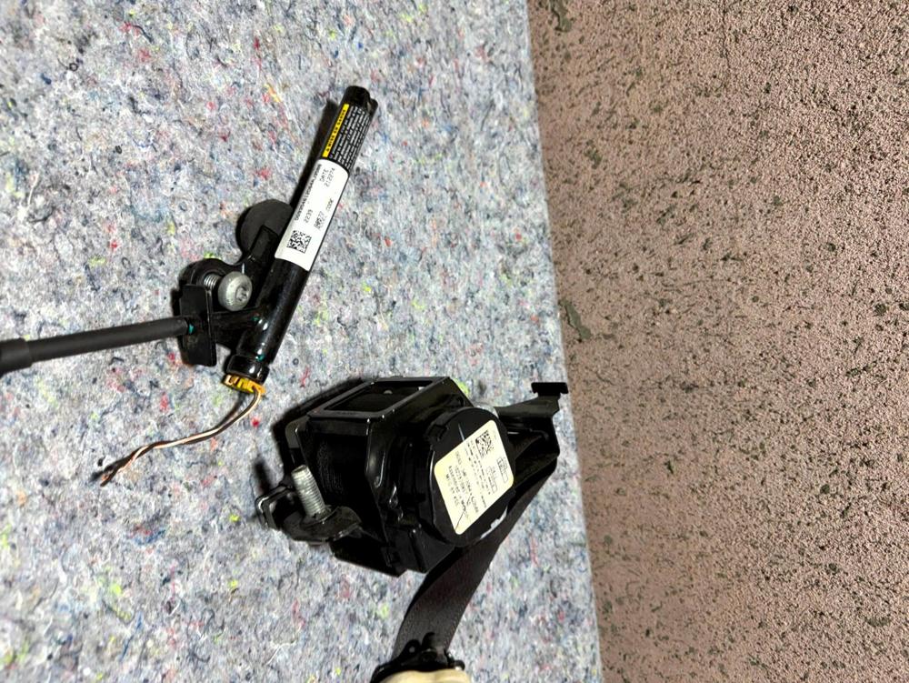 13-16 Ford Fusion Right Passenger Seat Belt Buckle Retractor DG9354612D64AJ35B8 – photo 3