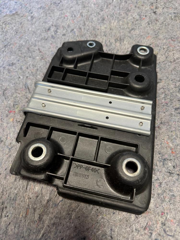 2017-2022 Infiniti Q60 Battery Tray Holder Mount Support Bracket OEM 648664GF0A – photo 4