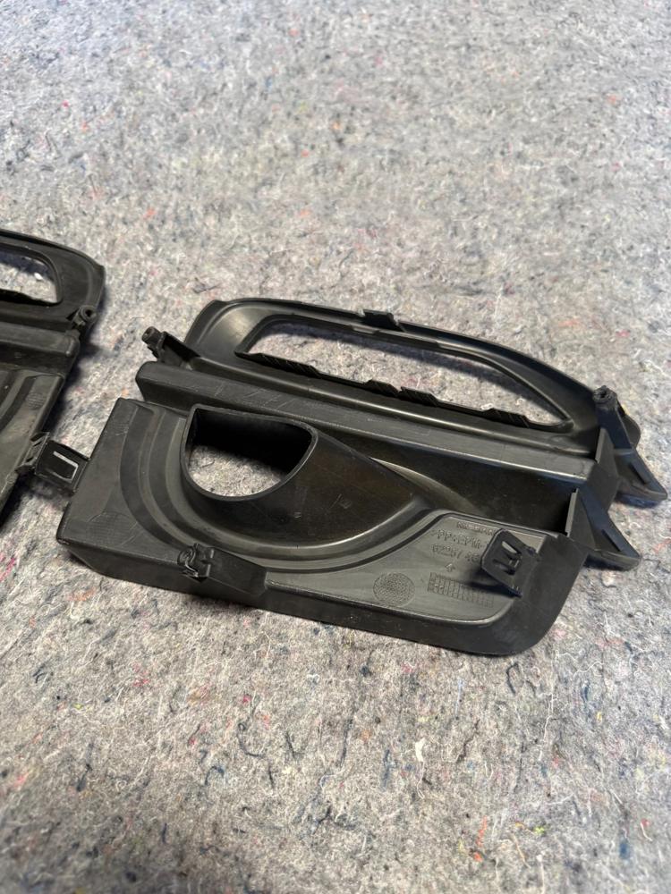 2014-2017 Infiniti Q50 Sport Front Left & Right Grille Bezel 622564GA1A OEM – photo 2