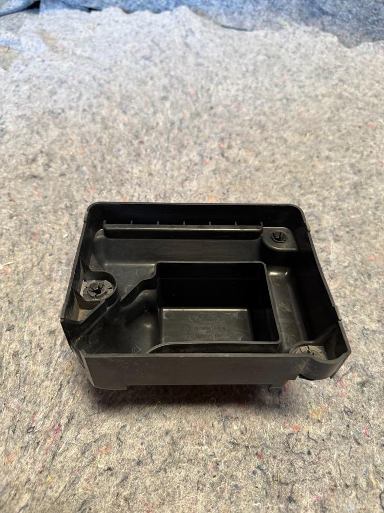 2018-2019 Ford Expedition Transmission Control Module Cover OEM HL3A12C542AB – photo 2