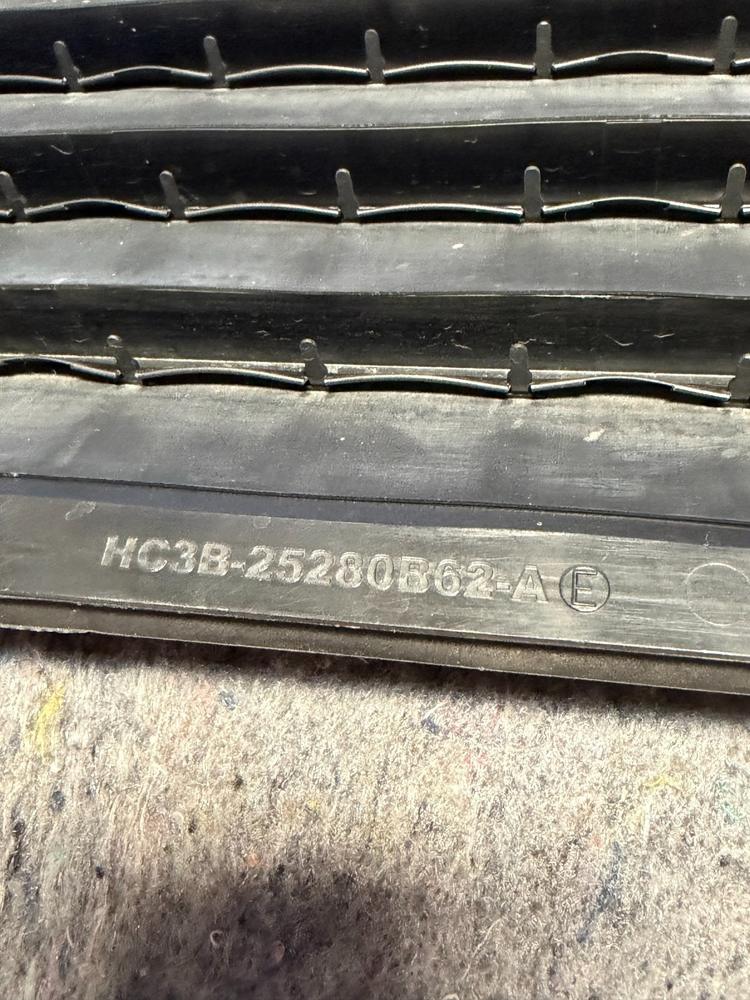 2017-2025 Ford F150 Rear Left Side Quarter Pressure Vent OEM HC3B25280B62AE – photo 4