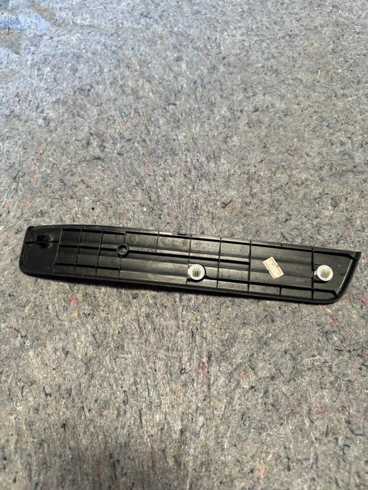 2014-2024 Infiniti Q50 Rear Left Door Sill Scuff Trim Plate OEM 769B34GA0A – photo 4