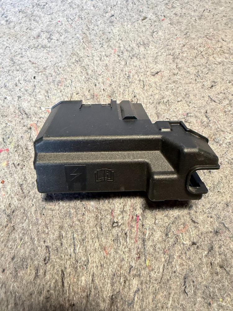 2011-2016 Ford Fomoco 6.2L 6.7L Circuit Breaker Cover OEM BC3T-14A003-C – photo 2