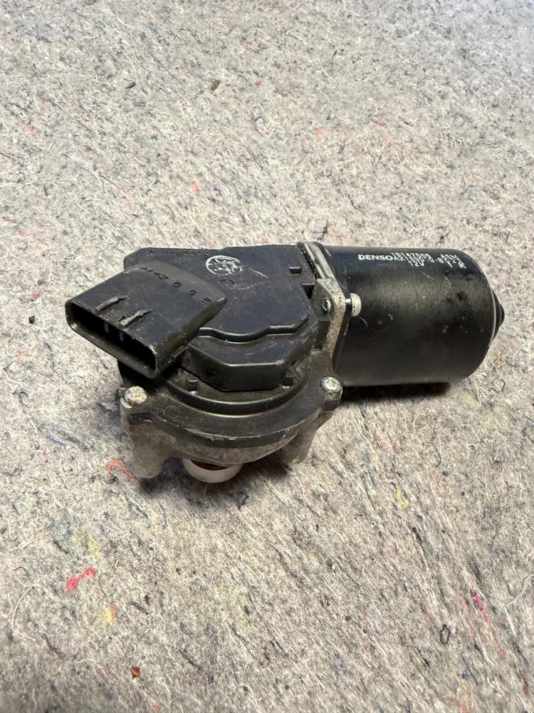 05-13 Chevrolet C5 Corvette Windshield Wiper Motor 15147565 – photo 1
