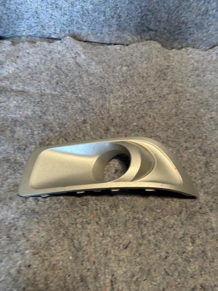 Fog Light Trim Driving Lamp Driver Left Side LH Hand SU1038101 57731AJ43A – photo 1