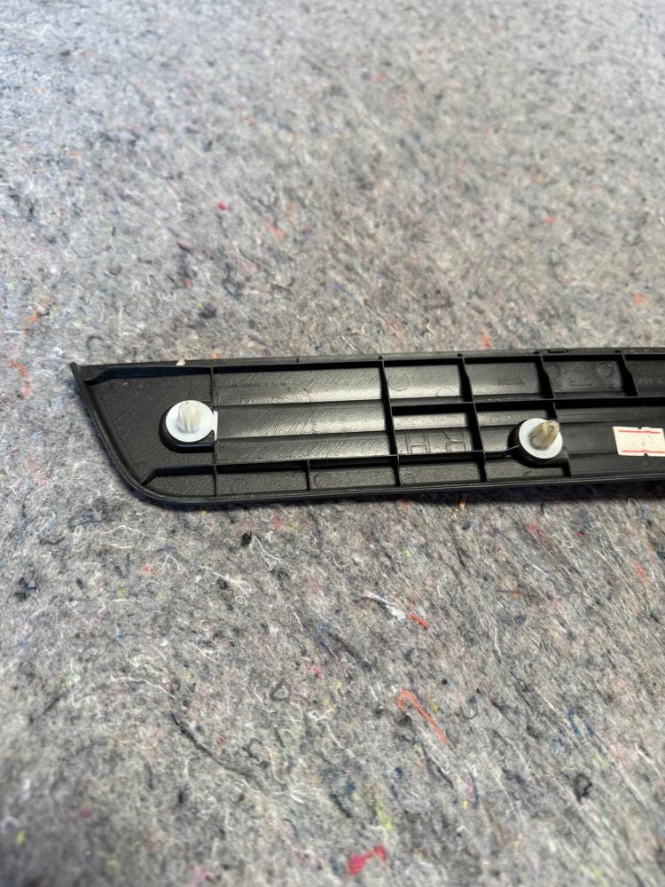 2014-2024 Infiniti Q50 Rear Right Door Sill Scuff Plate Step Trim Cover OEM – photo 4