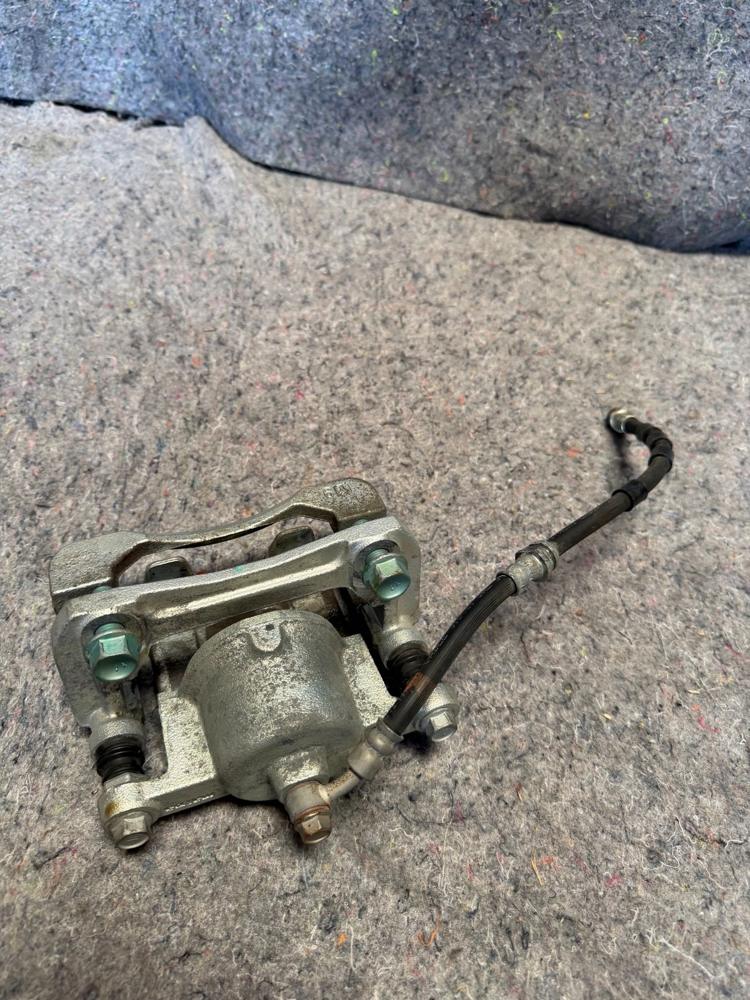 2007-2015 Toyota Yaris LE 1.5L Front Left Driver Brake Caliper 47750-52191 – photo 3