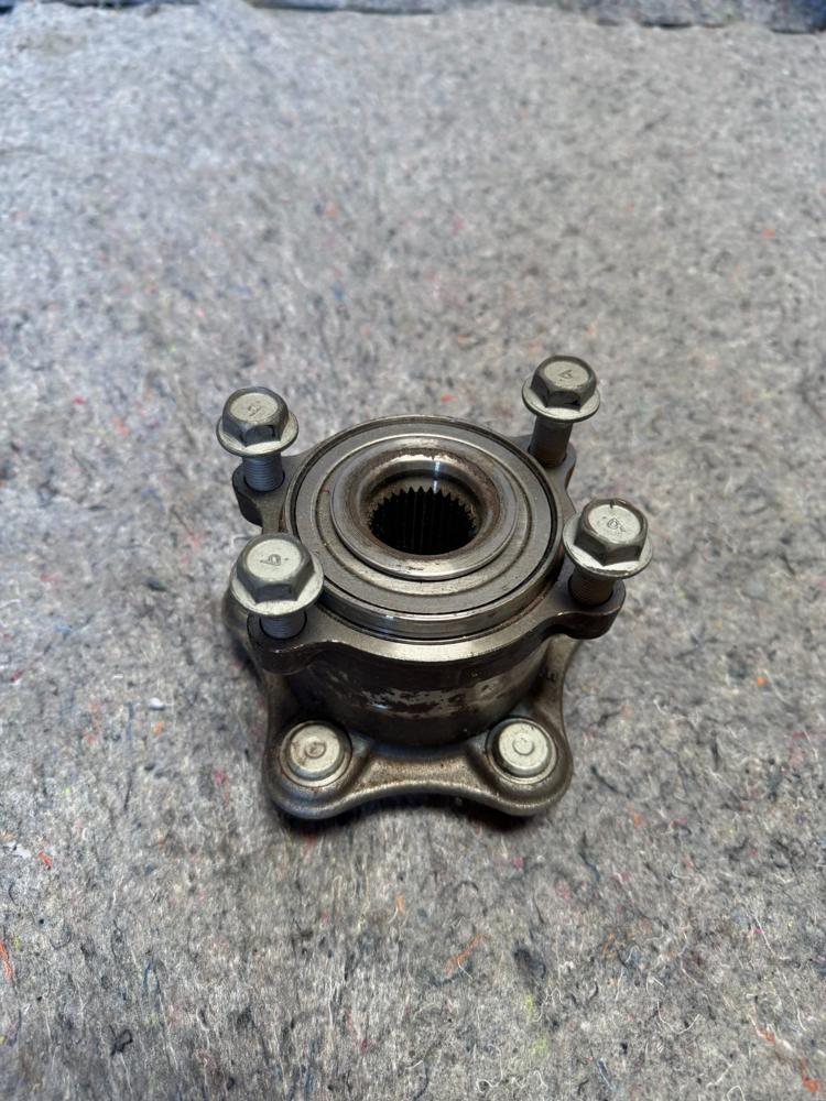 2007-2025 Nissan 370Z Z Infinti G35 Q50 Q60 Q70 QX50 QX70 Rear Wheel Hub OEM 10k – photo 2