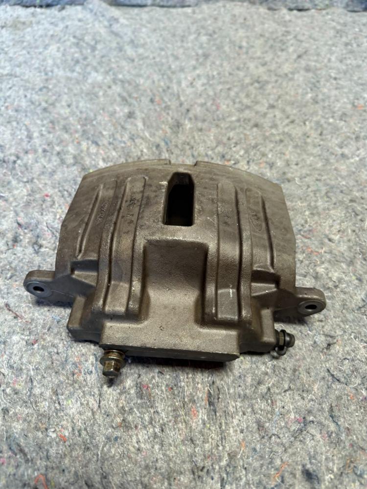 2005-2013 Chevrolet Corvette C5 Brake Caliper Front Left OEM – photo 2