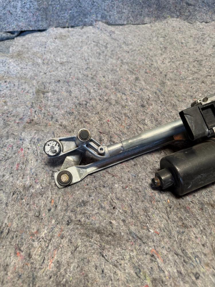 03-18 Bentley Continental Gtc GT Flying Spur Windshield Wiper Motor OEM – photo 2