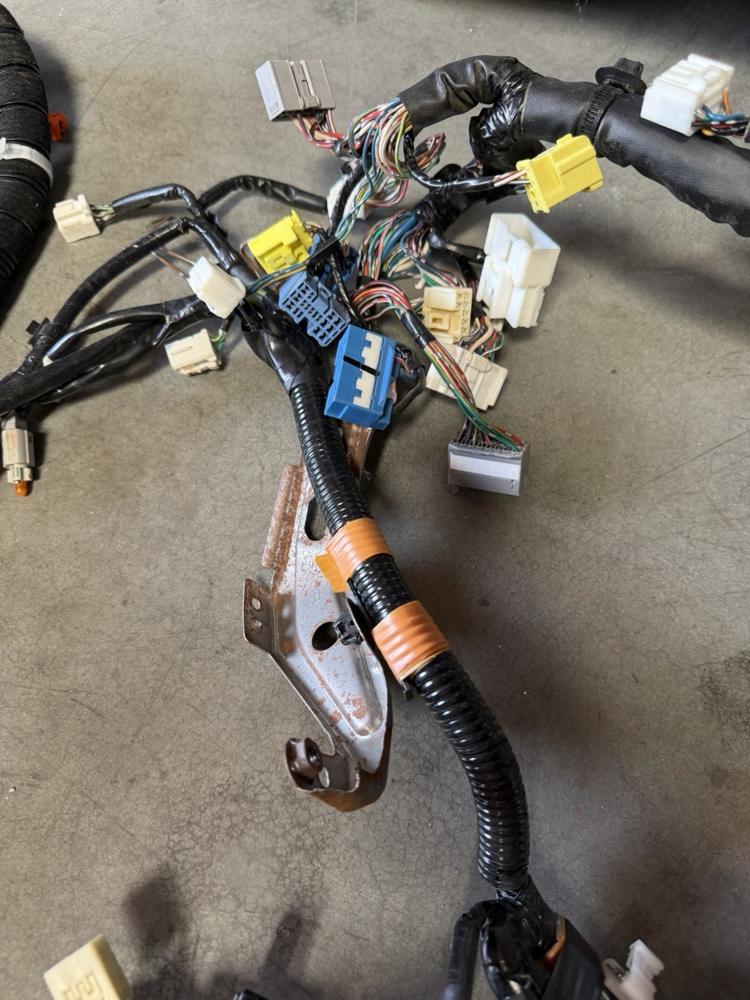 Lexus IS300 Dash Wire Harness 82145535521 – photo 4
