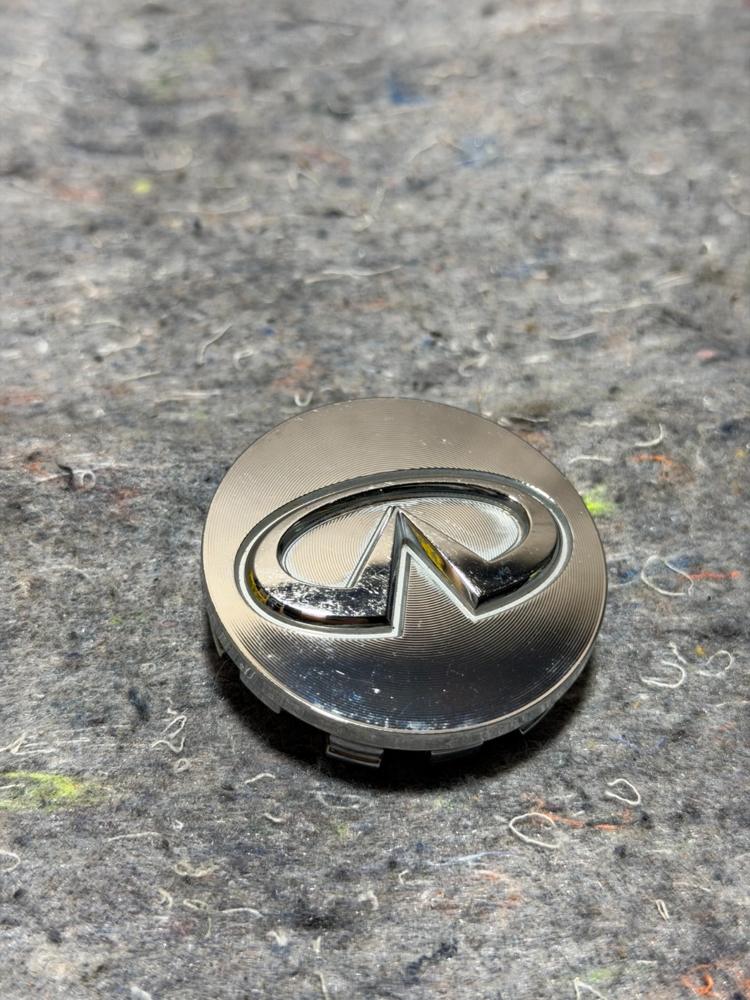 Infiniti Chrome OEM Center Caps 2-18&QUOT; – photo 1