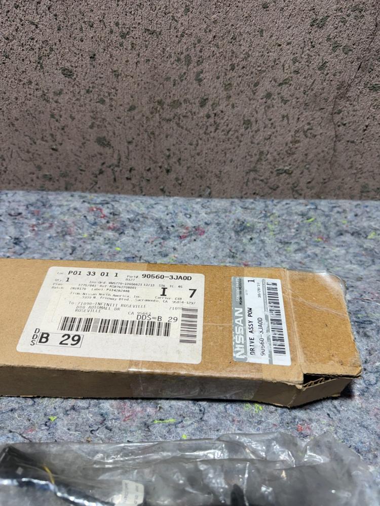 2016 Infiniti GX60 Tailgate Power Trunk Lift Strut Shock 905603JA0D OEM – photo 3