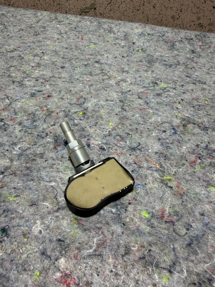 2015 Infiniti Q50 Tire Pressure Monitoring Sensor 407004GA0B OEM – photo 2
