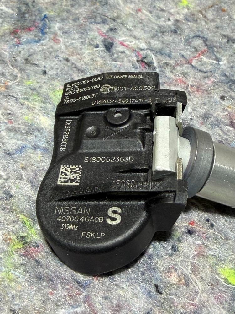 2015 Infiniti Q50 Tire Pressure Monitoring Sensor 407004GA0B OEM – photo 3