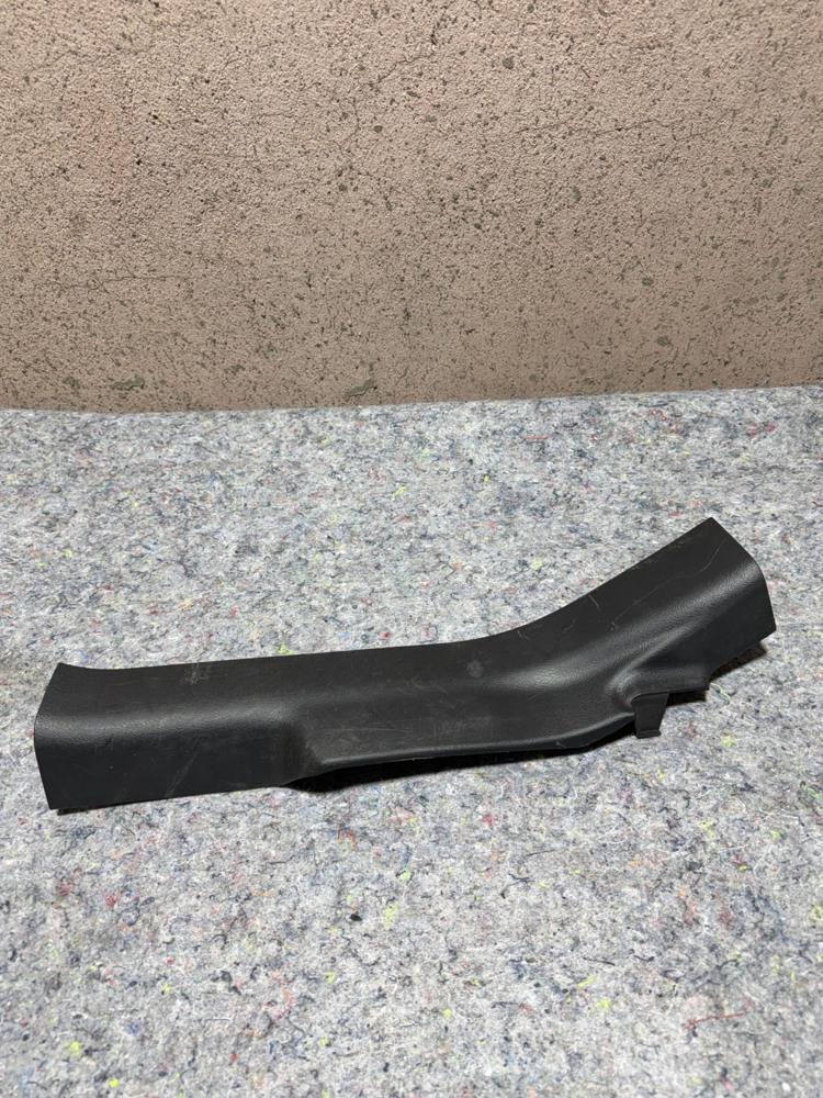 2014-2024 Infinit Q50 Rear Right Side Door Sill Trim Cover OEM 769B64GA0A – photo 1