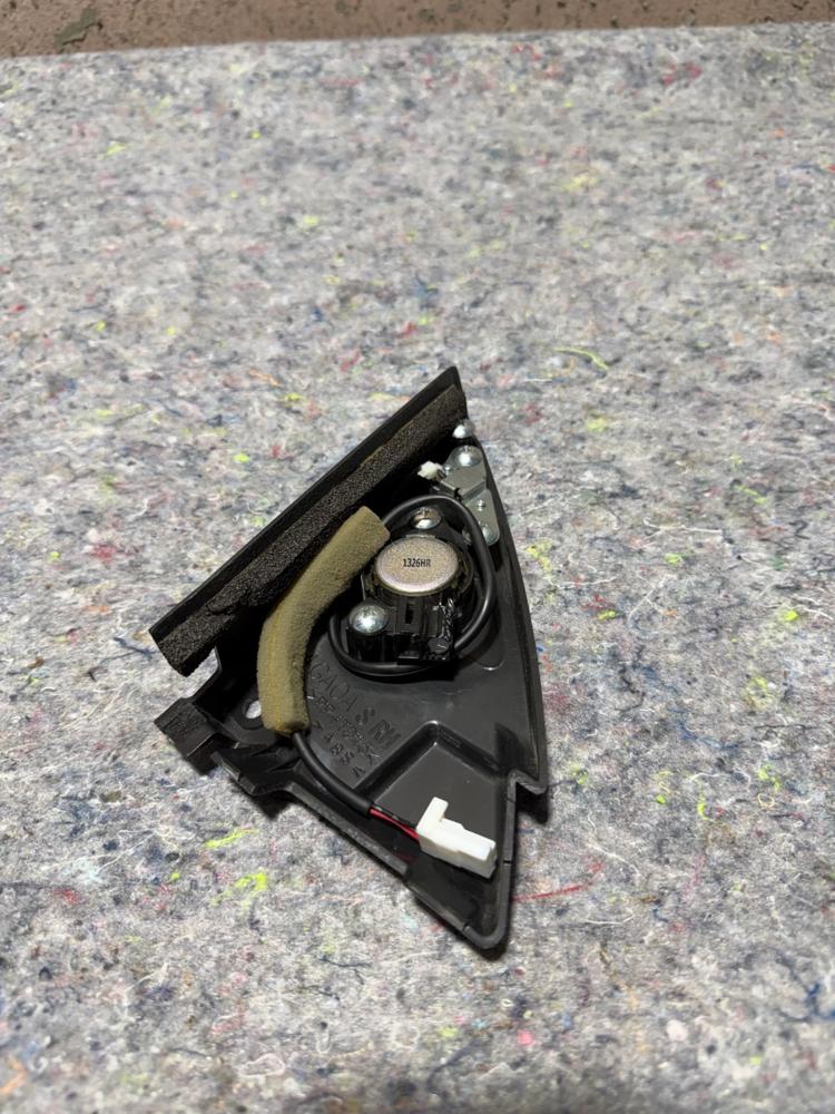 2015-2017 Infiniti Q50 OEM Right Front Door Trim Tweeter Blind Spot Speaker – photo 4
