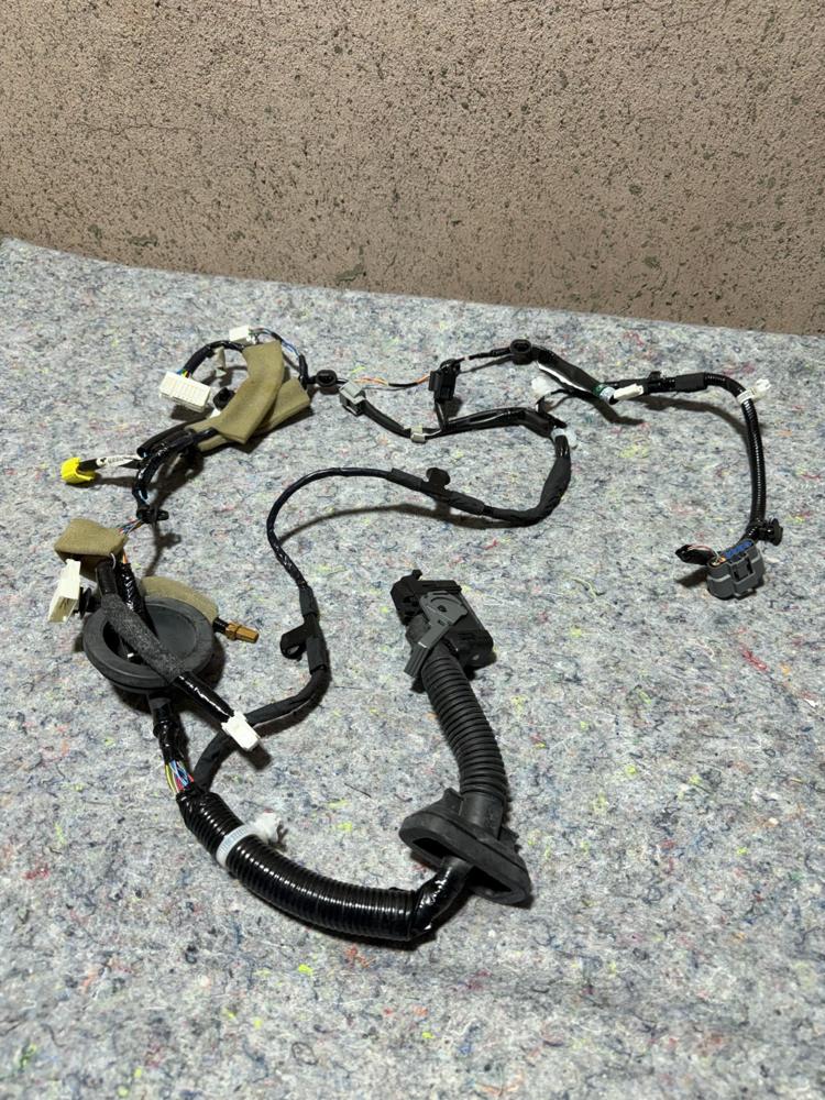 2018-2021 Infiniti Q50 Front Right Passenger Door Wire Wirng Harness OEM – photo 1