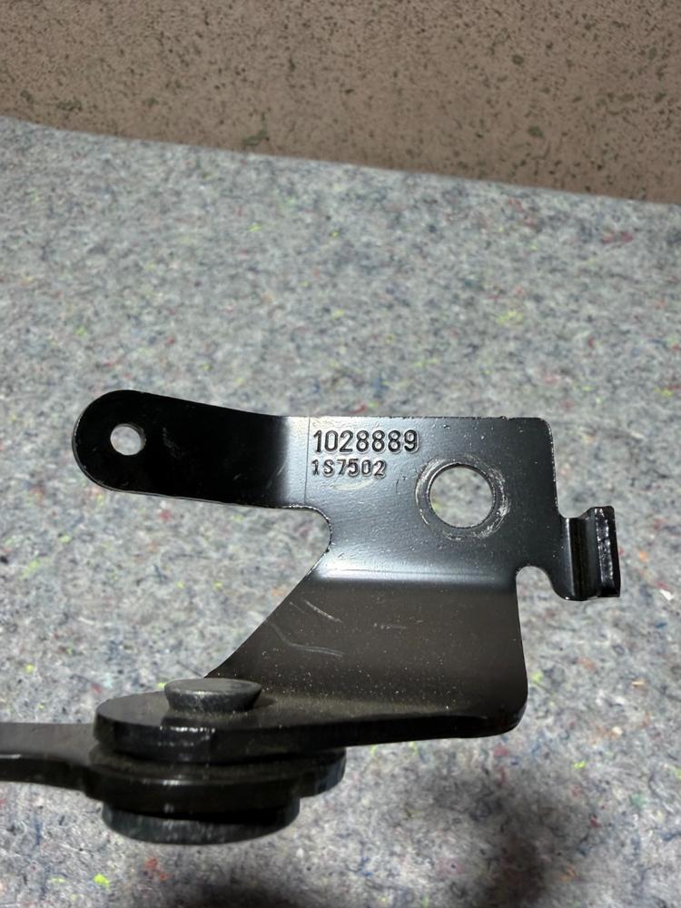 2018-2020 Infiniti Q50 Rear Right Passenger Side Seat Belt Buckle OEM – photo 2