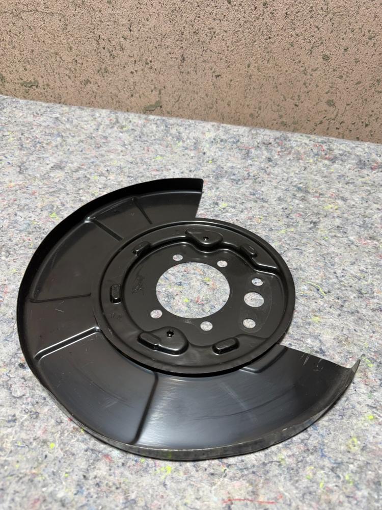 14-19 Infiniti Q50 Q60 Q70 Sport Rear Right Brake Back Plate 44020-1MC6A – photo 3