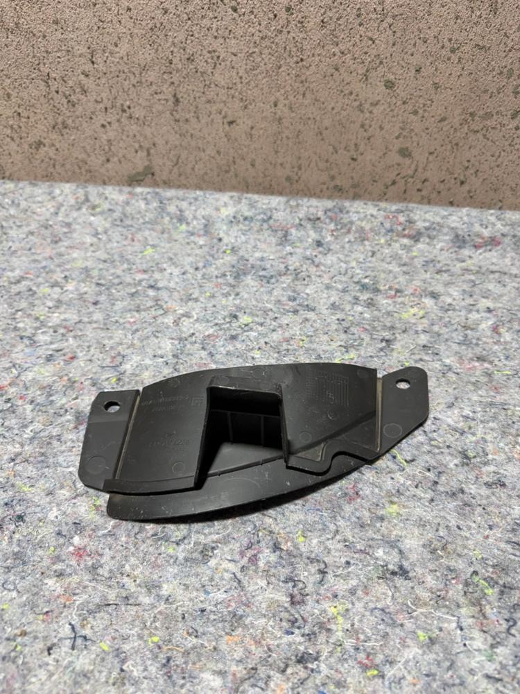 2016-2017 Honda 71554-T2F-A50 Cover Finisher RH Right Passenger Side – photo 2