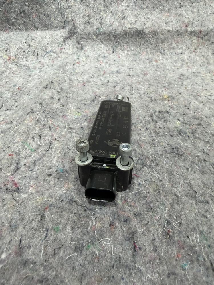 Ferrari F430 TPMS Tire Pressure Monitoring Sensor Antenna OEM – photo 1