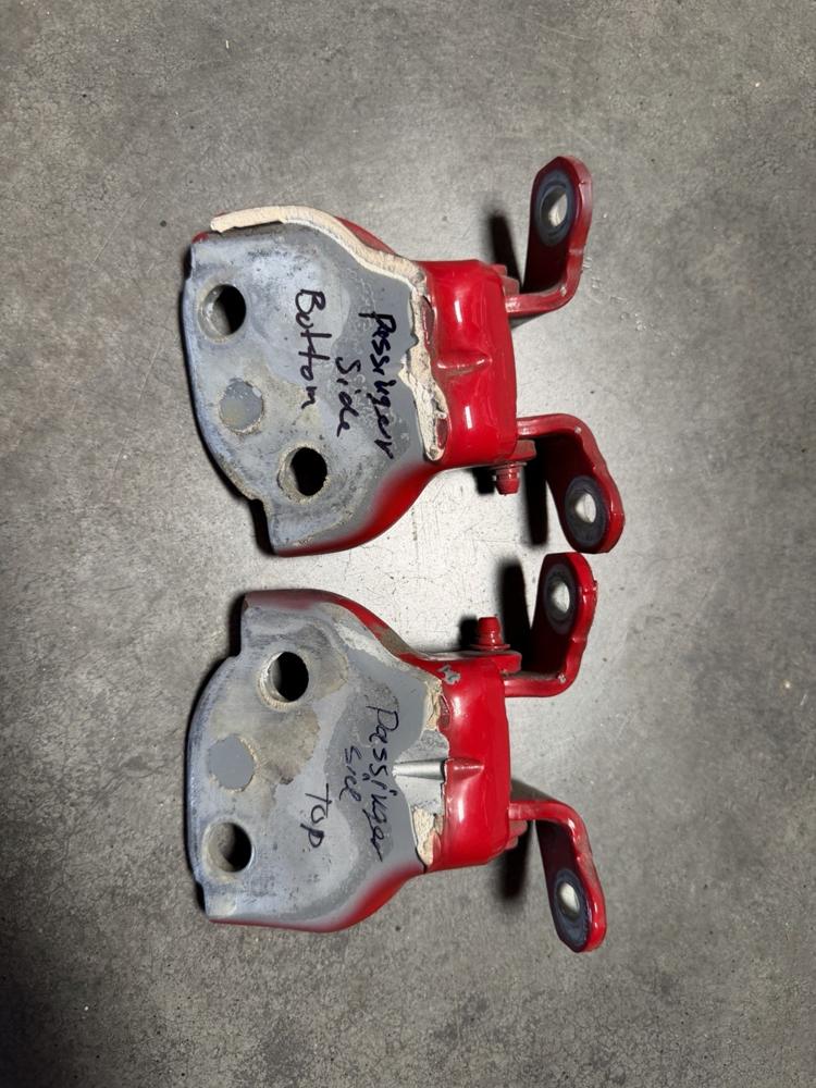 1991 Acura NSX Door Hinges Passenger Side Top & Bottom OEM – photo 3