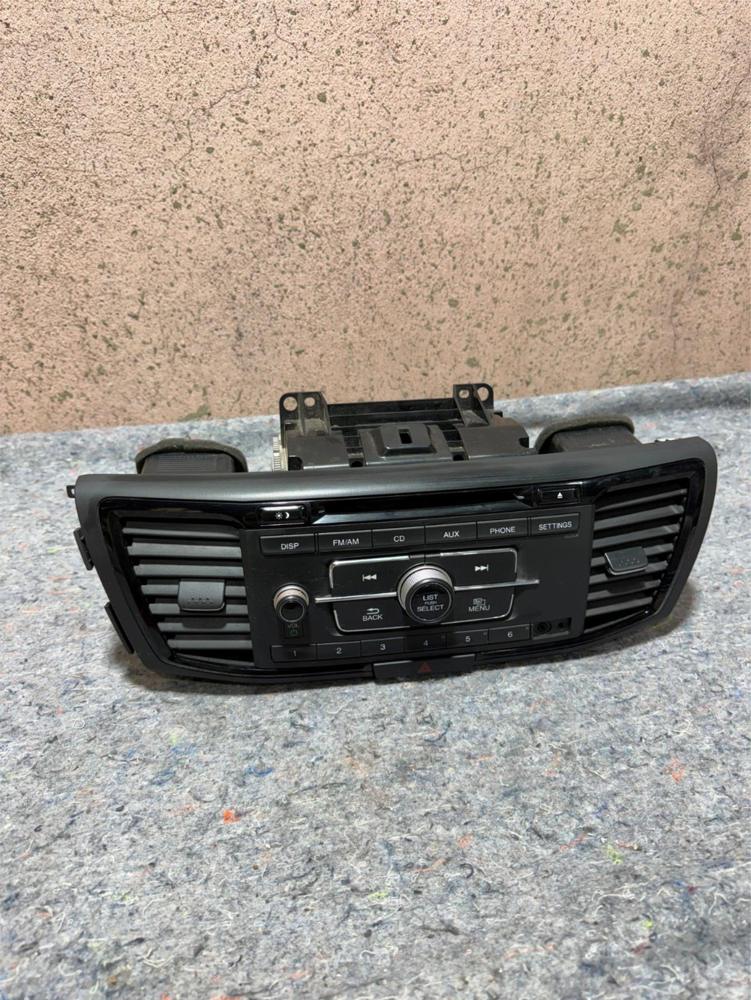 17 Honda Accord Sedan Sport Orm Am/fm Radio Receiver CD Player 39100-T2F-A200 16 – photo 1
