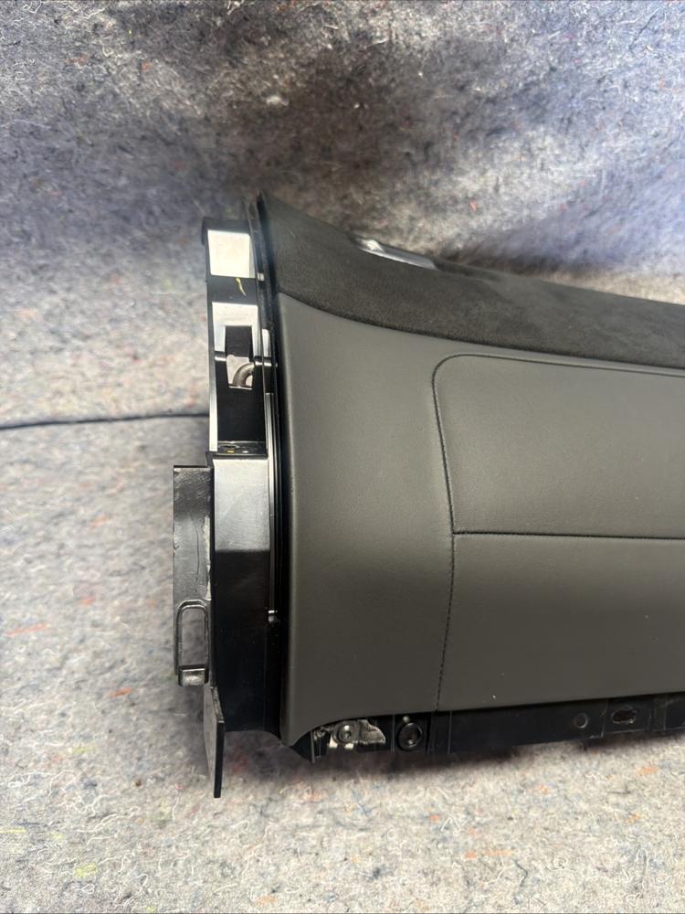 16-20 Mercedes Benz AMG GTR Glove Box Assembly Black 3004959300OEM – photo 2