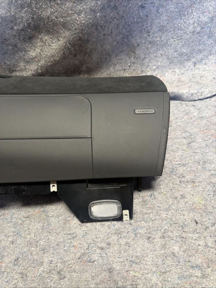 16-20 Mercedes Benz AMG GTR Glove Box Assembly Black 3004959300OEM – photo 3