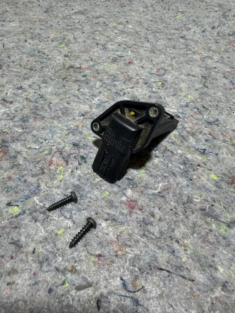 Mazda CX-3 CX-5 Petrol Air Flow Mass Meter E5T62271 OEM – photo 3