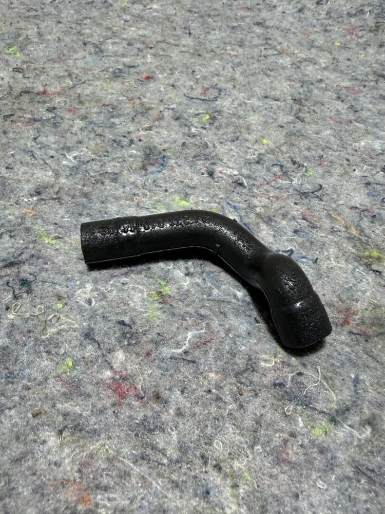 Mercedes-benz Breather Hose 2710181482 OEM – photo 3