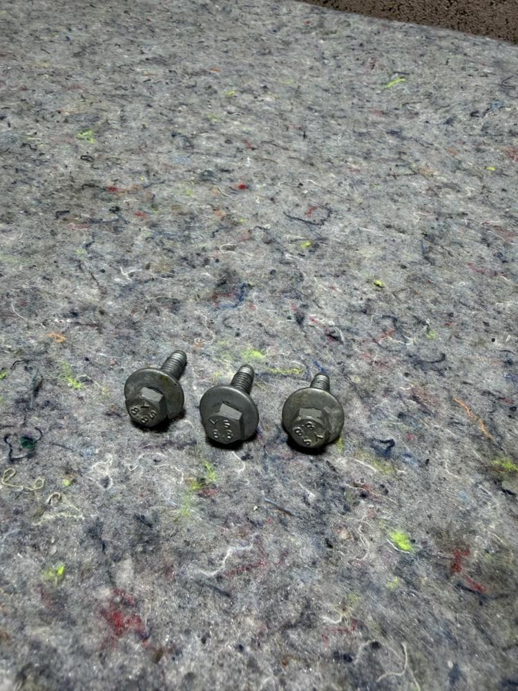 Chevrolet Spark Side Mirror OEM 9527-3413 Bolts – photo 2