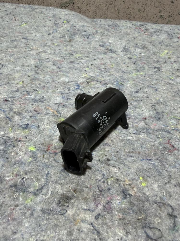 Toyota Windshield Washer Pump AZ060210-3650 85330-12340 85330-AA010 OEM – photo 2